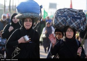 تصاویری از زائران در پیاده روی نجف به کربلا