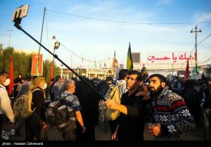 تصاویری از زائران در پیاده روی نجف به کربلا