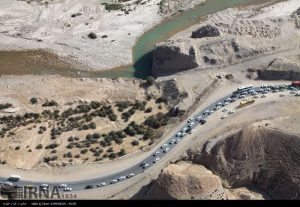 ترافیک منتهی به مهران سنگین است