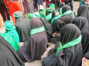 حرکت کاروان نمادین اسرای کربلا در آستانه اربعین
