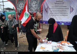 حضور زوار کشورهای مختلف در راهپیمایی اربعین تصویر: مهدی شامحمدی